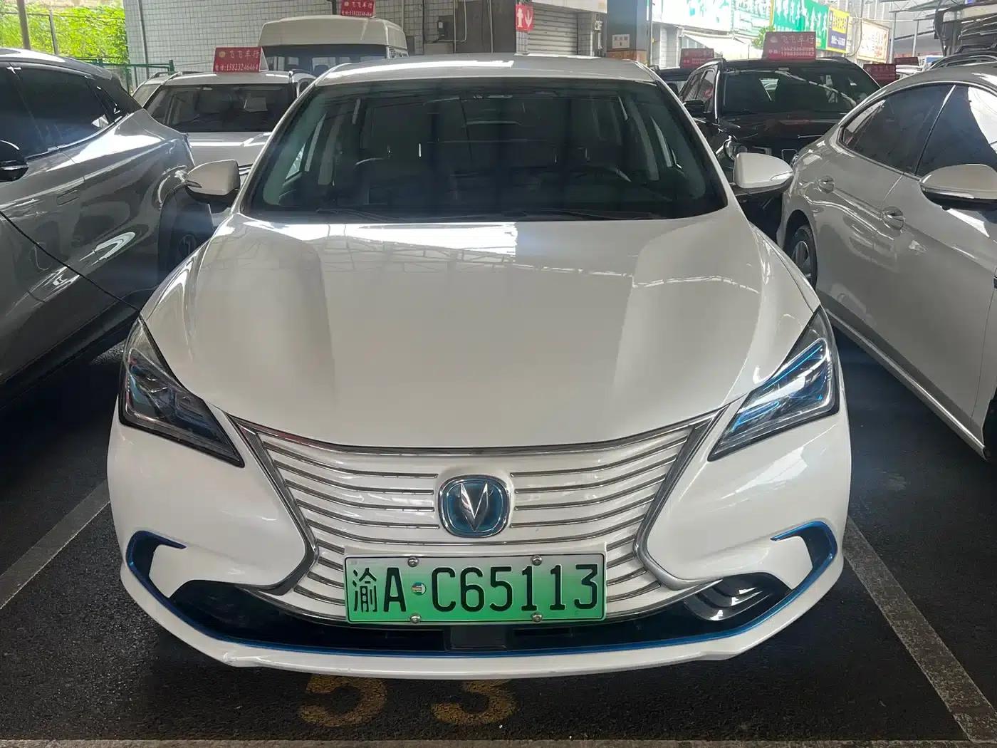 Changan Eado New Energy 2019 EV460 Smart Edition — миниатюра 2