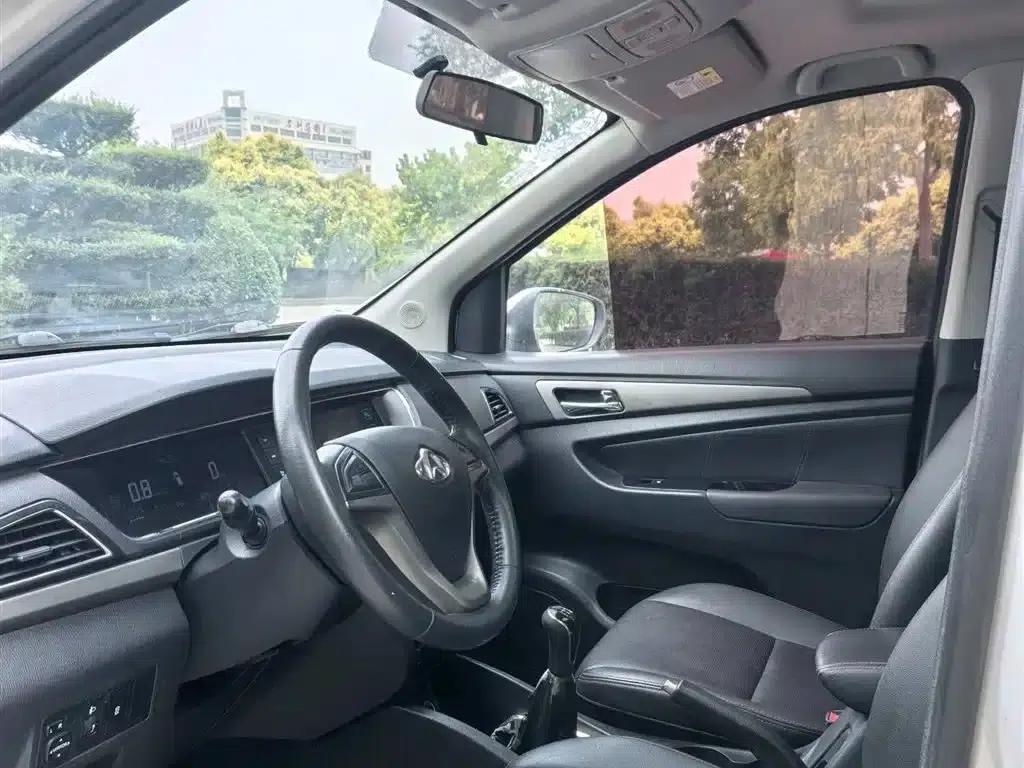 Changan Oushang A600 2016 1.5L Manual Deluxe 7-Seater — миниатюра 7