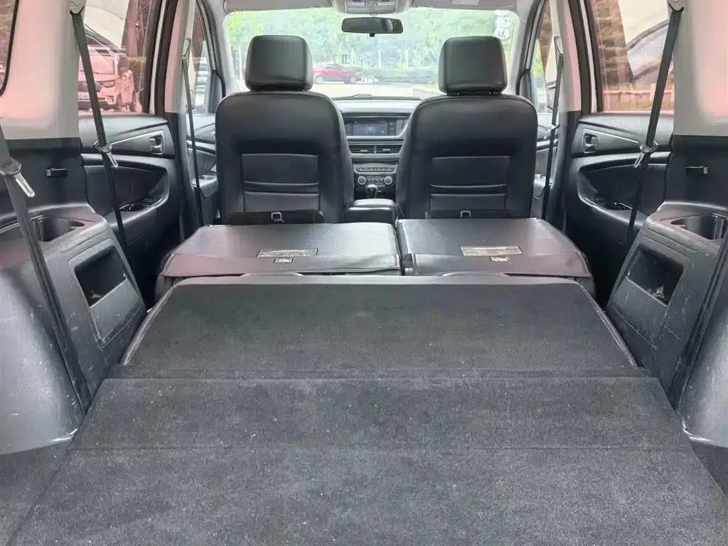 Changan Oushang A600 2016 1.5L Manual Deluxe 7-Seater — миниатюра 9