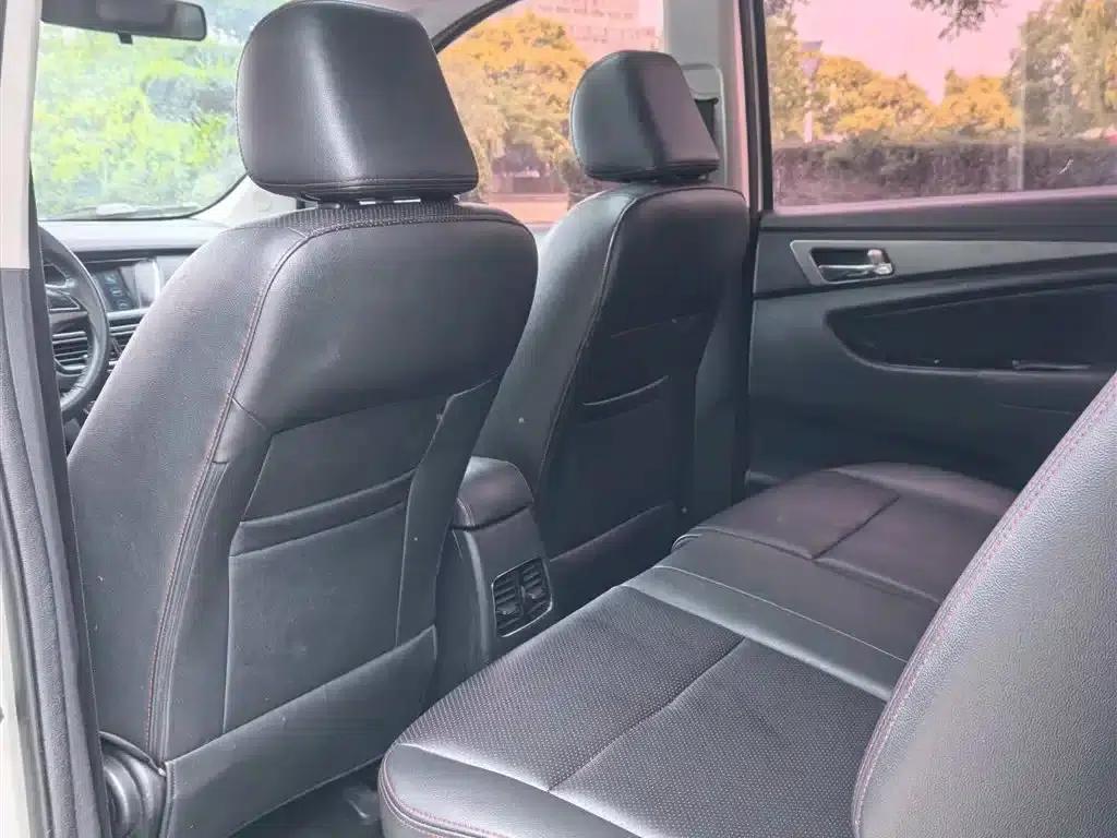 Changan Oushang A600 2016 1.5L Manual Deluxe 7-Seater — миниатюра 10