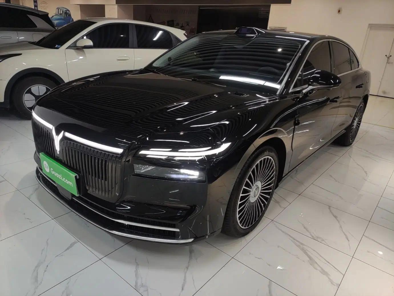 VOYAH Lantu Chiguang L 2026 Four-Wheel-Drive Ultra — миниатюра 1