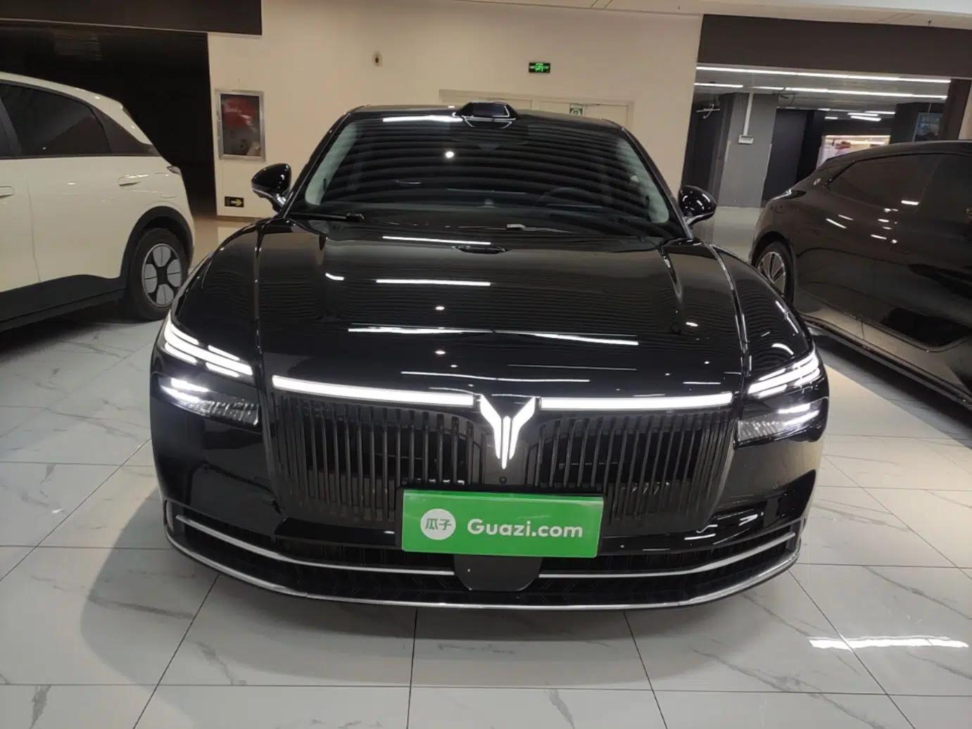 VOYAH Lantu Chiguang L 2026 Four-Wheel-Drive Ultra — миниатюра 2