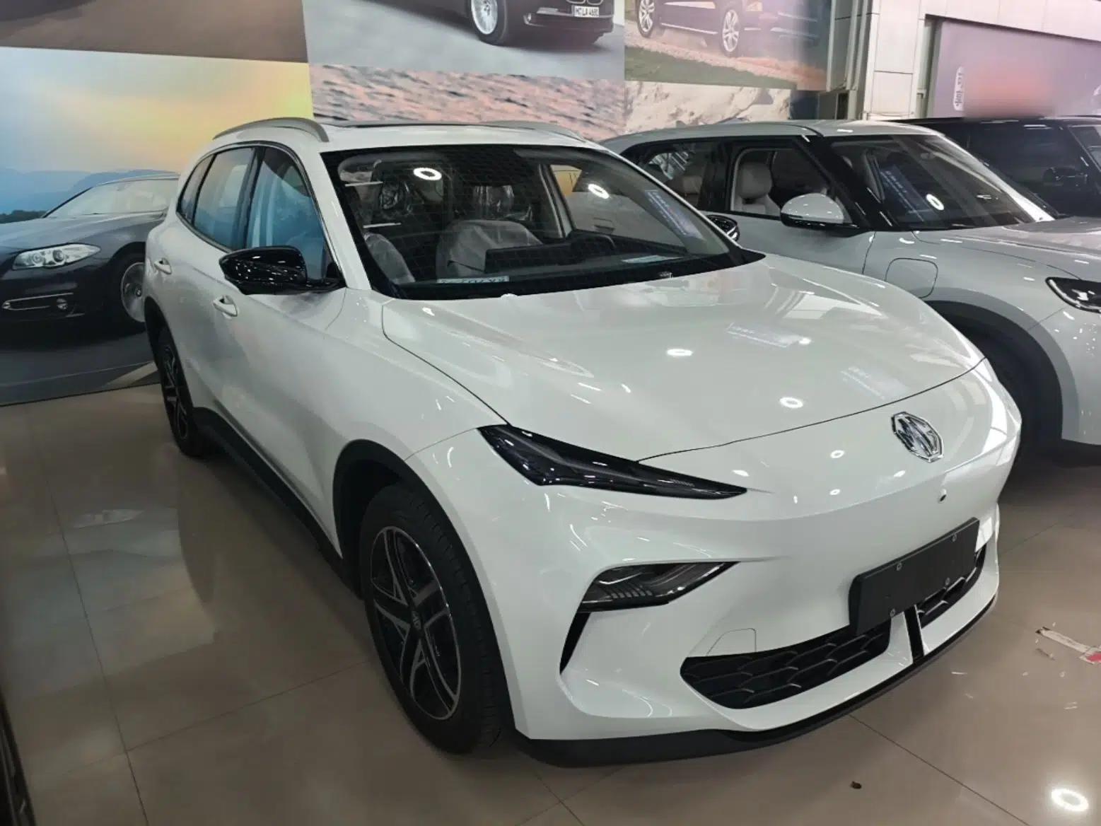 MG ES5 2025 425plus Rear-Drive Version — миниатюра 3