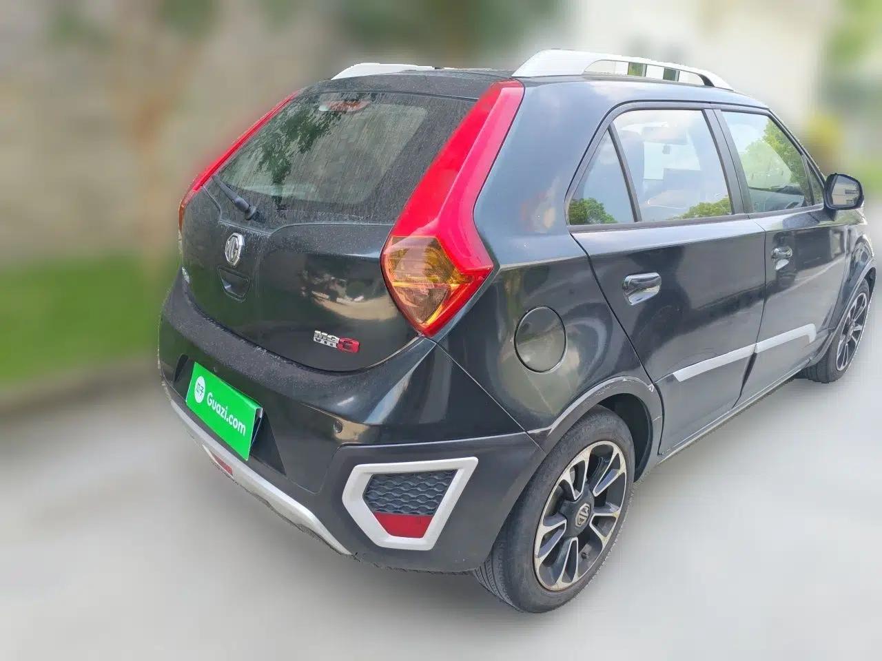 MG 3SW 2015 1.5L AMT Elite Model — миниатюра 6