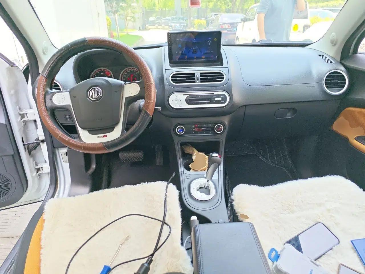 MG 3SW 2015 1.5L AMT Elite Model — миниатюра 9