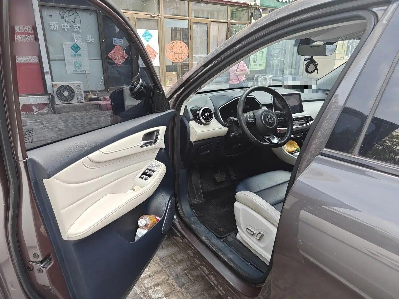 MG Pilot 2021 300TGI Automatic Two-Wheel Drive Trophy Deluxe Edition — миниатюра 16