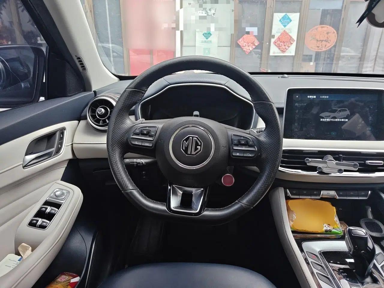 MG Pilot 2021 300TGI Automatic Two-Wheel Drive Trophy Deluxe Edition — миниатюра 10