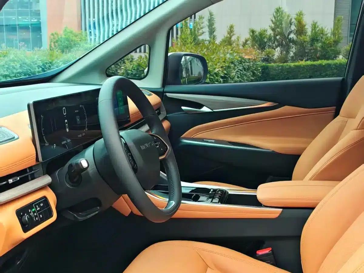 Maxus G50 Plug-in Hybrid 2025 Facelift Navigator Edition — миниатюра 5