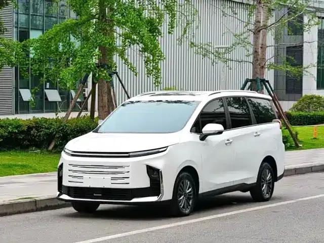 Maxus G50 Plug-in Hybrid 2025 Facelift Navigator Edition