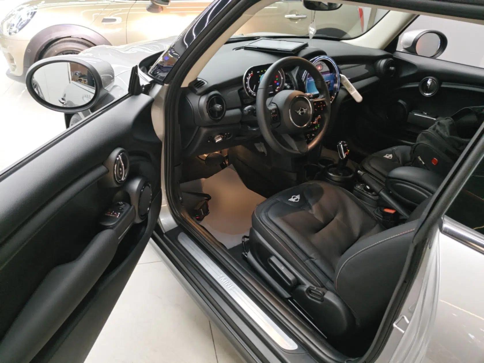 MINI 2023 1.5T ONE — миниатюра 18