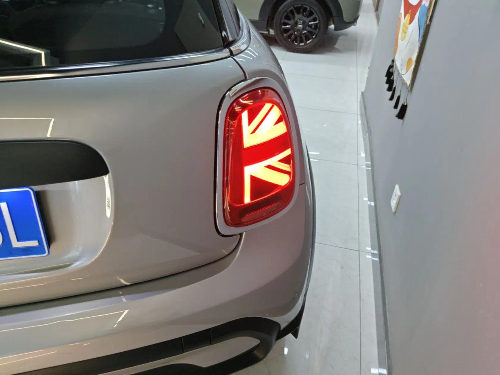 MINI 2023 1.5T ONE — миниатюра 9