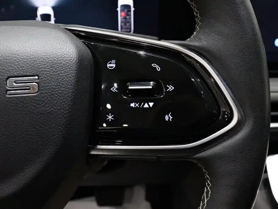 Maxus G70 2024 2.0T Automatic Flagship Edition 7-Seater — миниатюра 18