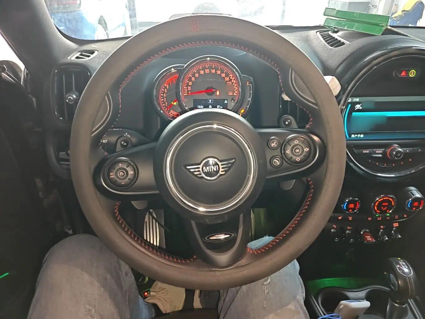 MINI JCM COUNTRYMAN 2018 2.0T JOHN COOPER WORKS ALL-IN — миниатюра 13