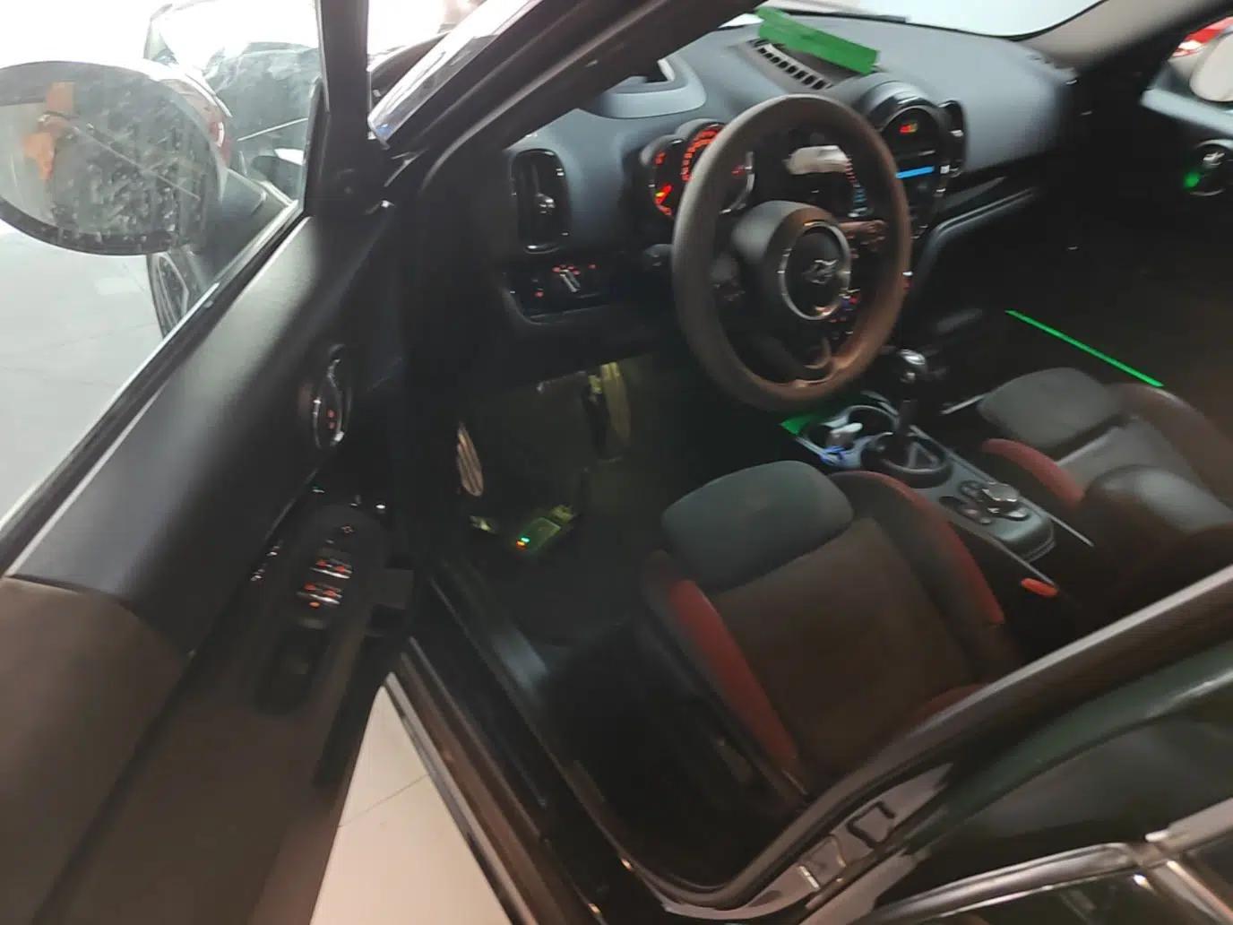MINI JCM COUNTRYMAN 2018 2.0T JOHN COOPER WORKS ALL-IN — миниатюра 18