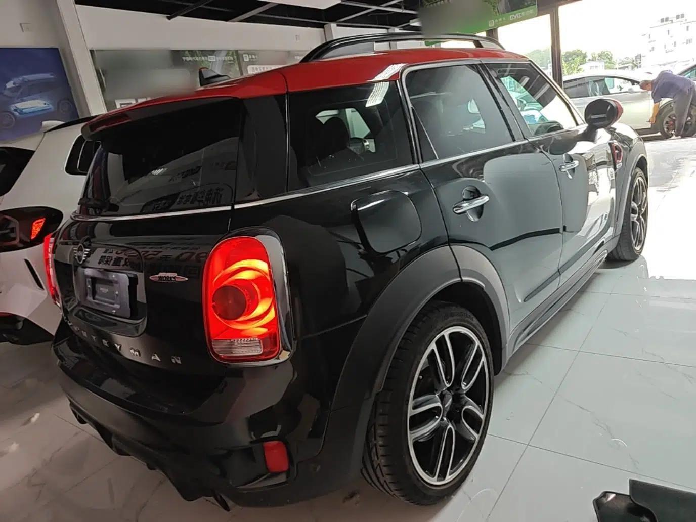MINI JCM COUNTRYMAN 2018 2.0T JOHN COOPER WORKS ALL-IN — миниатюра 6
