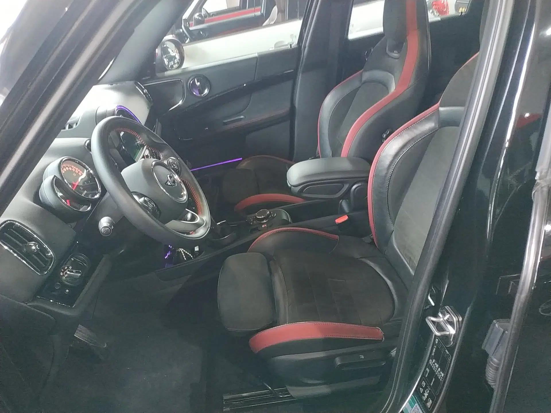 MINI JCM COUNTRYMAN 2018 2.0T JOHN COOPER WORKS ALL-IN — миниатюра 22