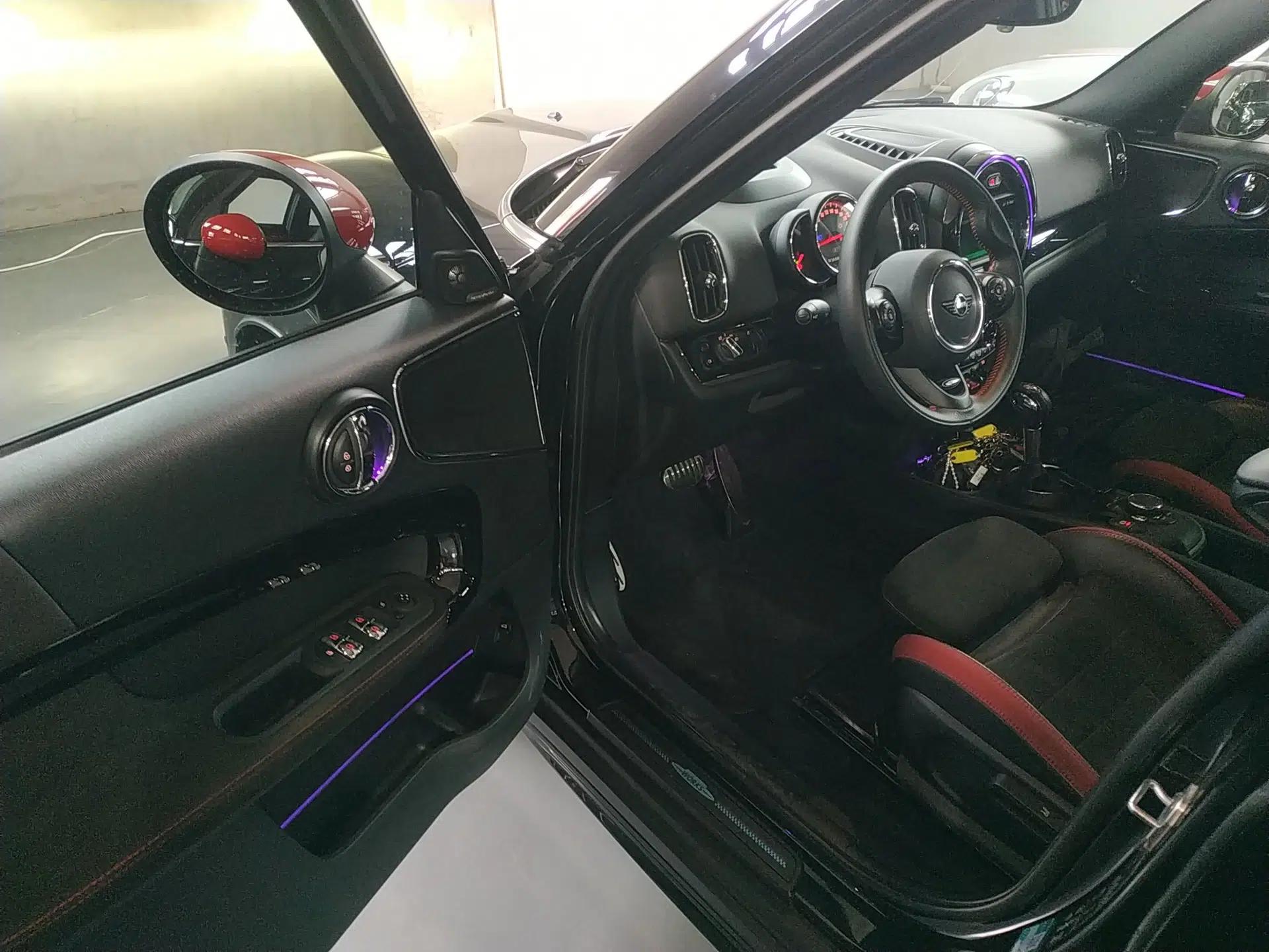 MINI JCM COUNTRYMAN 2018 2.0T JOHN COOPER WORKS ALL-IN — миниатюра 23