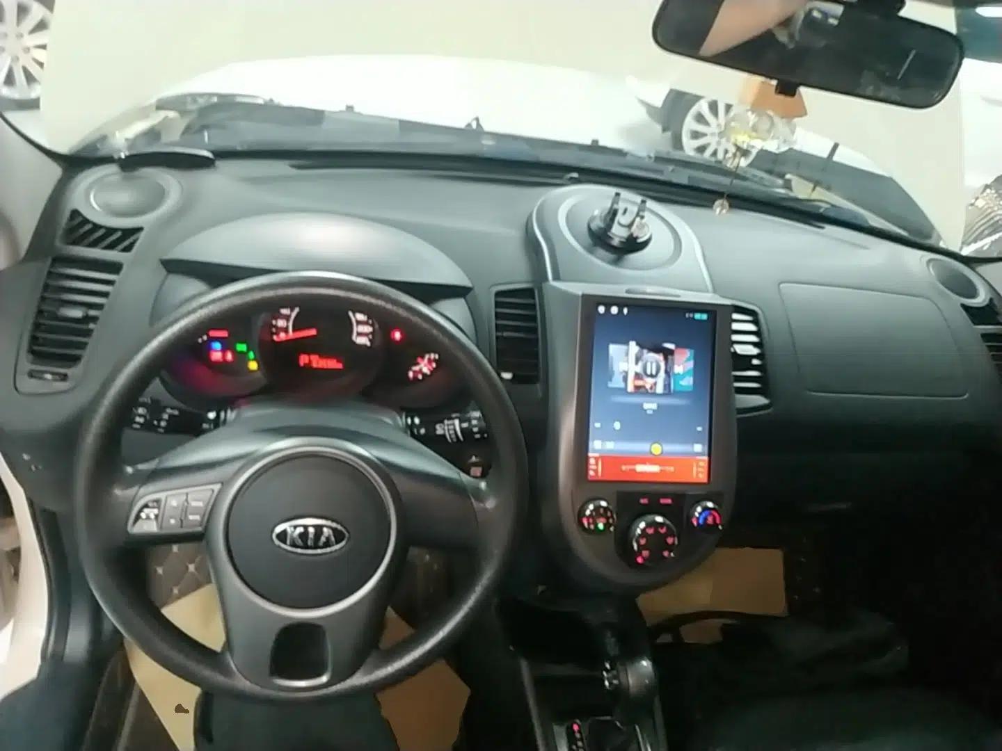 Kia Soul 2013 1.6L AT GL — миниатюра 12