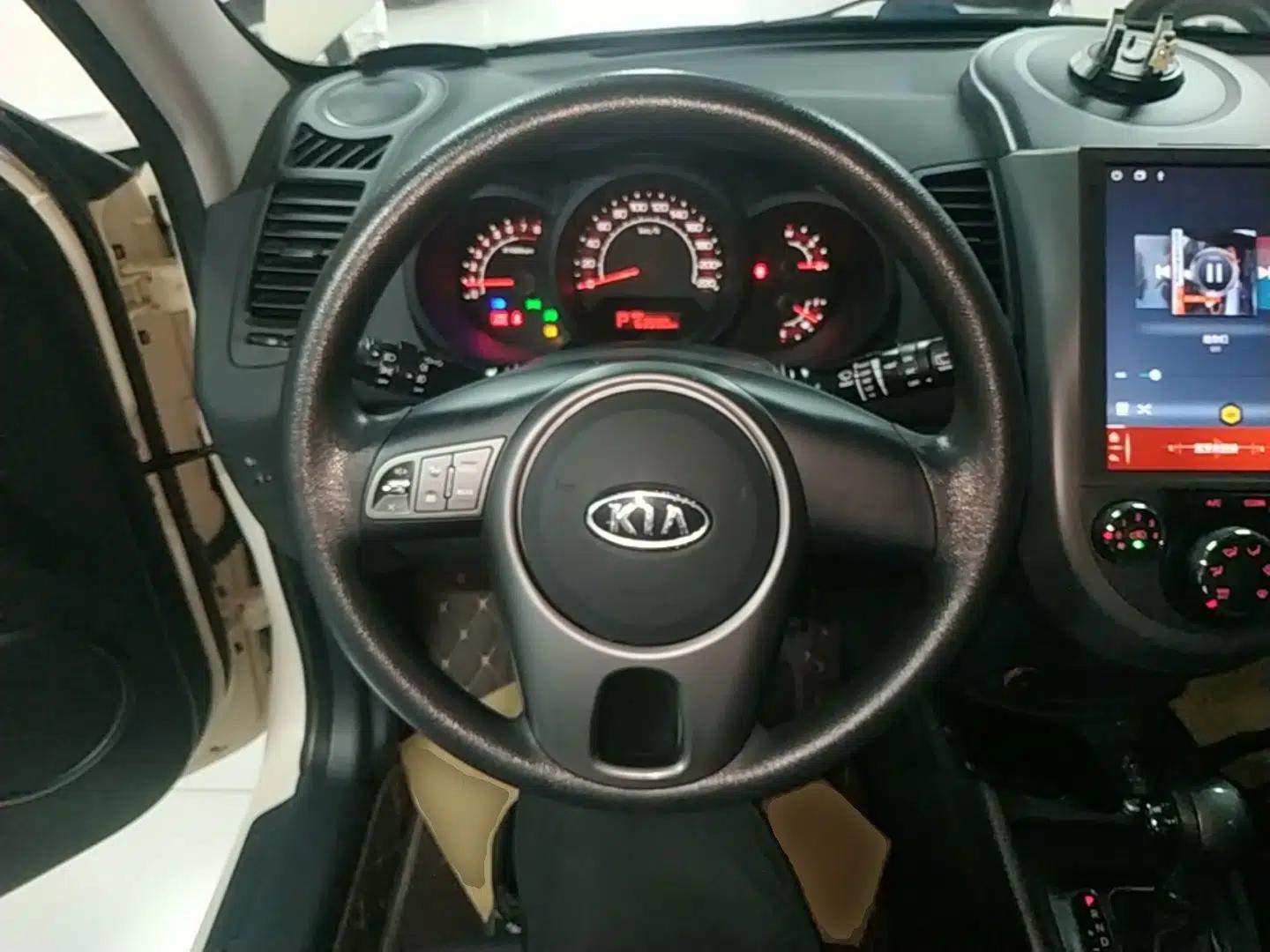 Kia Soul 2013 1.6L AT GL — миниатюра 13