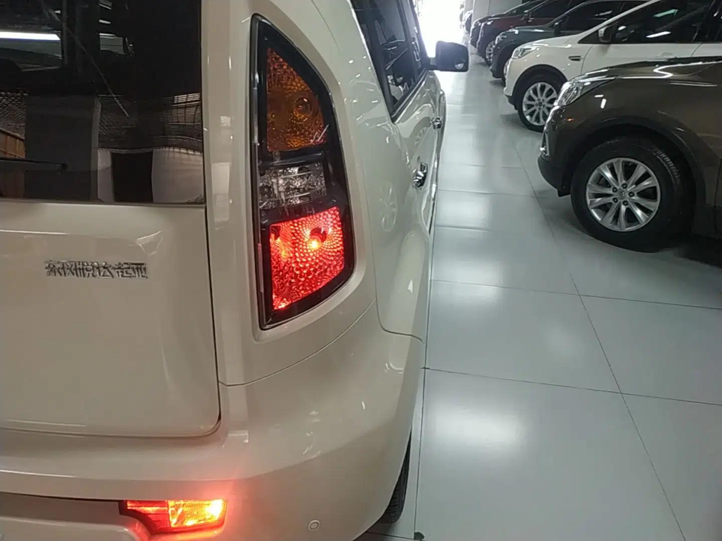Kia Soul 2013 1.6L AT GL — миниатюра 9