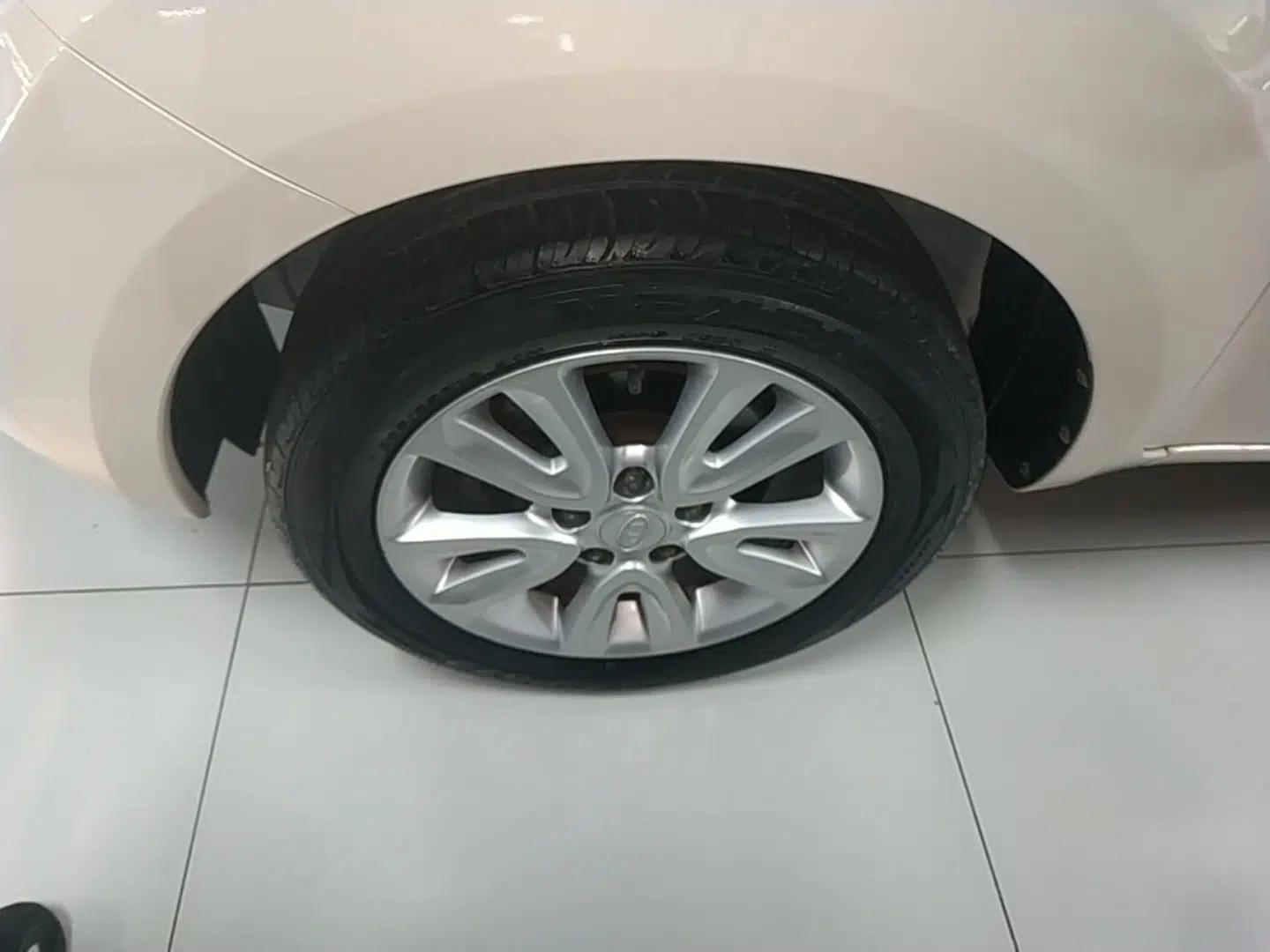 Kia Soul 2013 1.6L AT GL — миниатюра 10