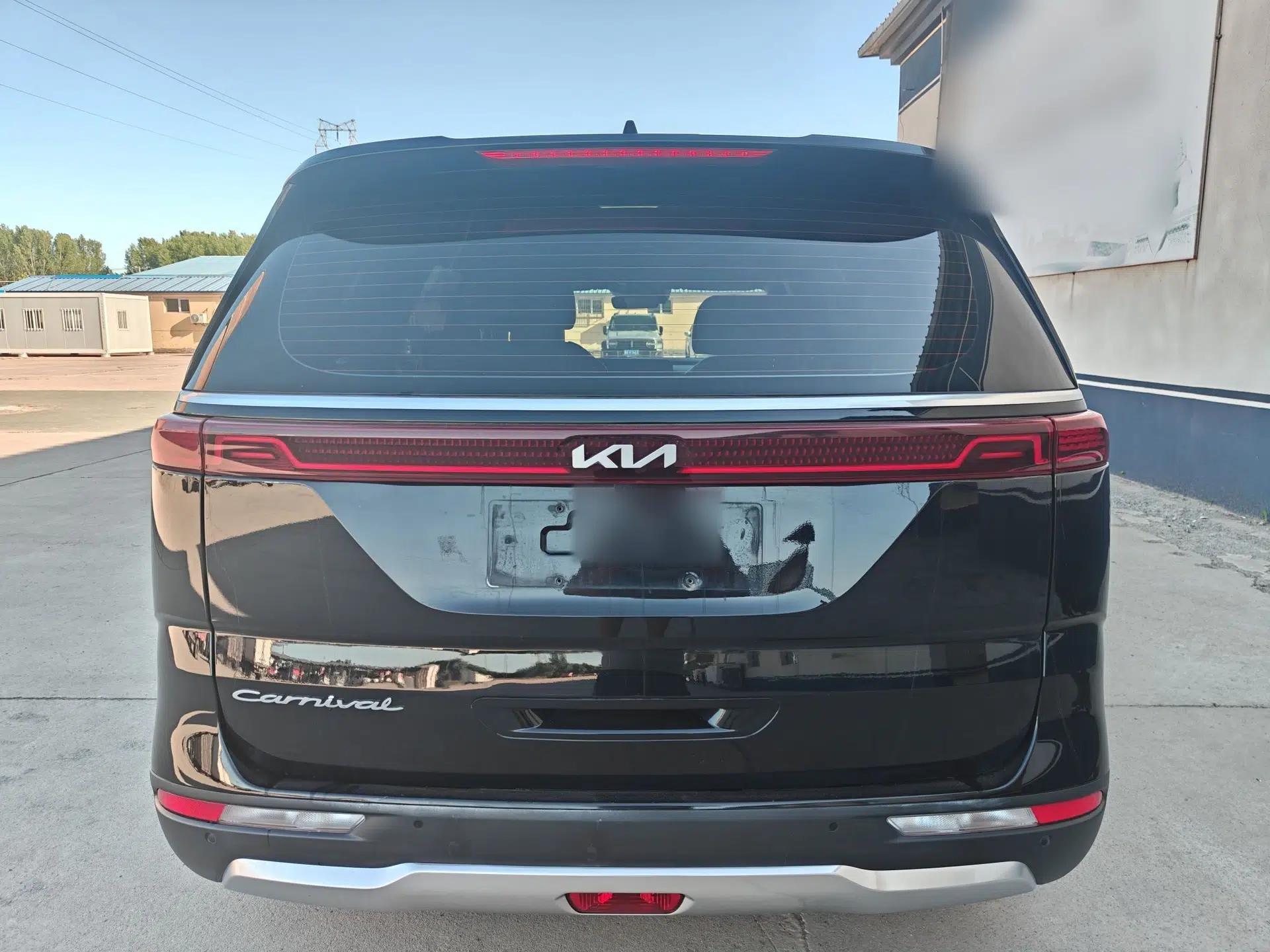 Kia Carnival 2021 2.0T Flagship Edition — миниатюра 4