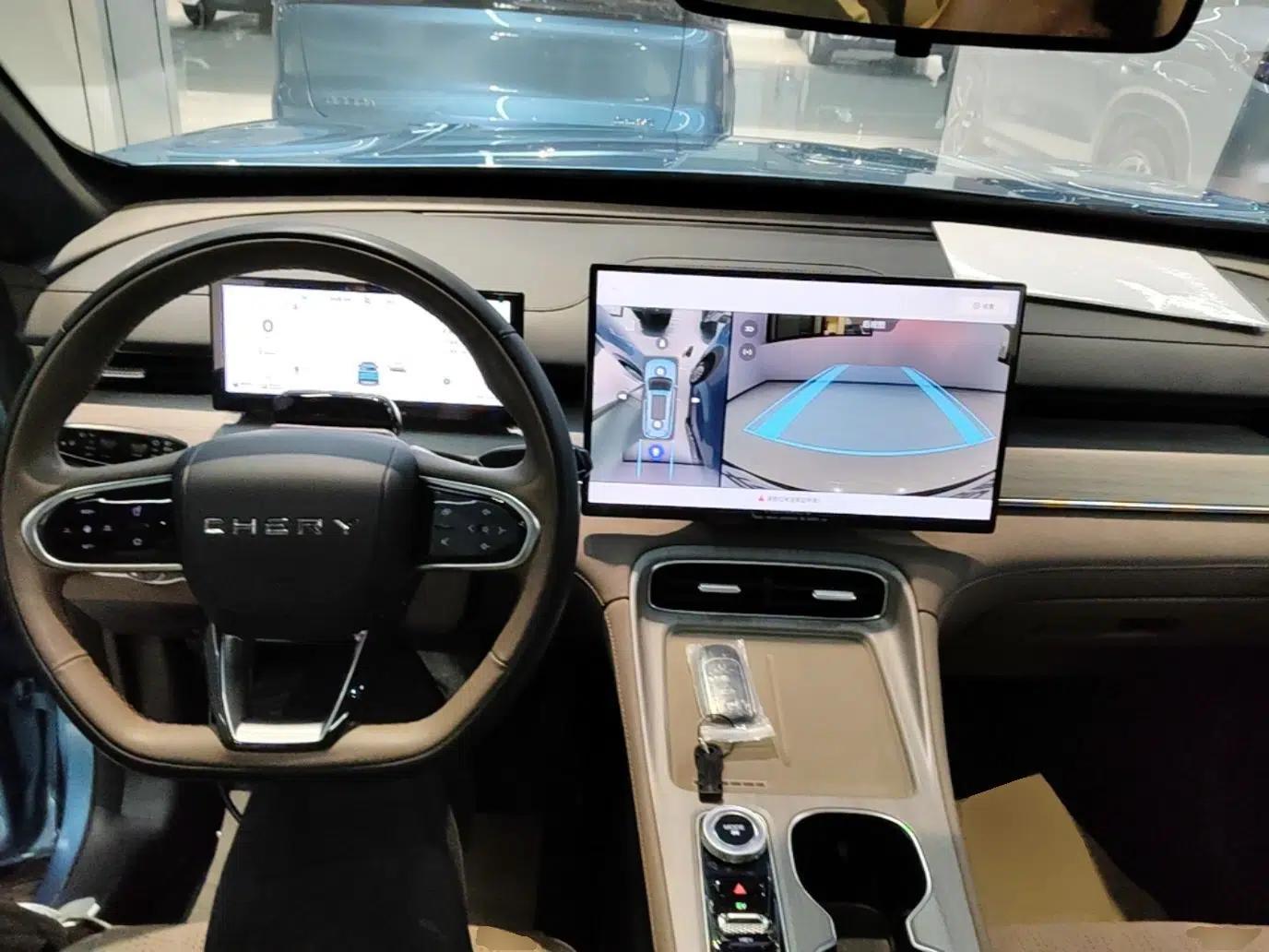Chery Tiggo 8 PLUS C-DM 2025 1.5T 116 km Prestige Version 5 Seats — миниатюра 17