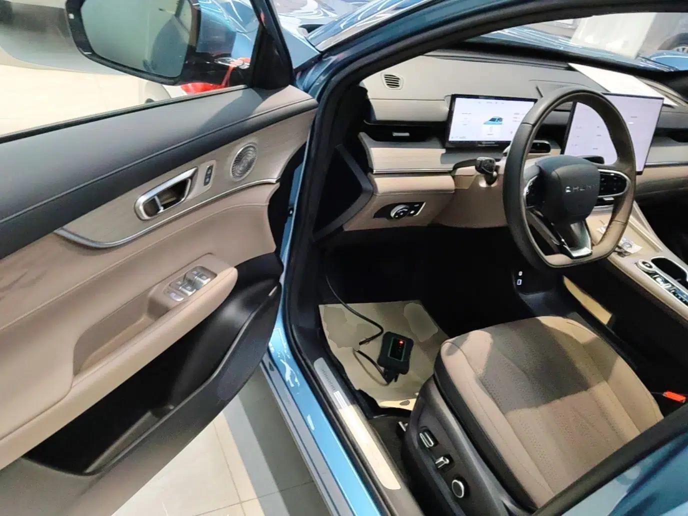 Chery Tiggo 8 PLUS C-DM 2025 1.5T 116 km Prestige Version 5 Seats — миниатюра 23