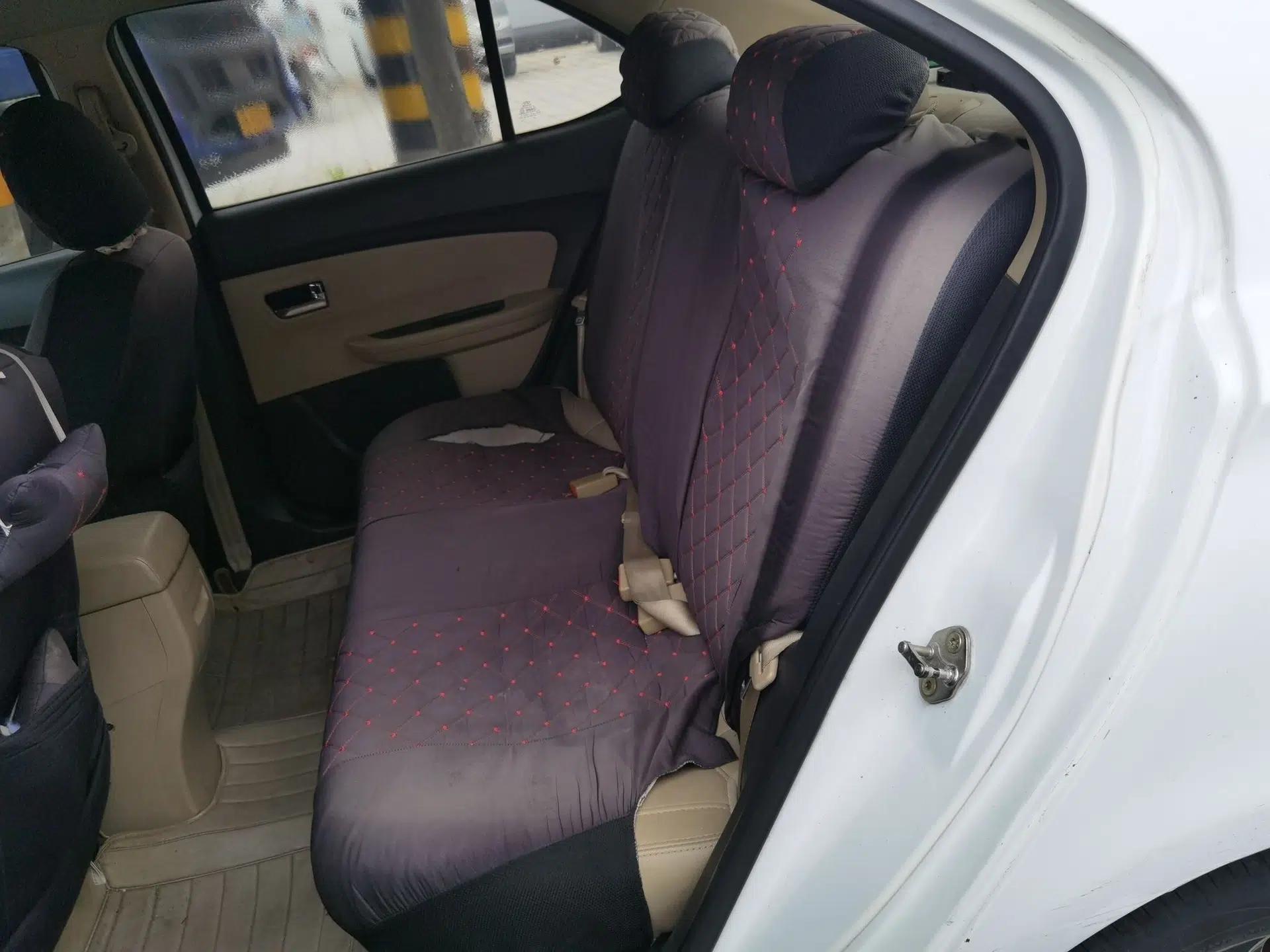 Chery E3 2013 1.5L Manual ZhiShang Model — миниатюра 17