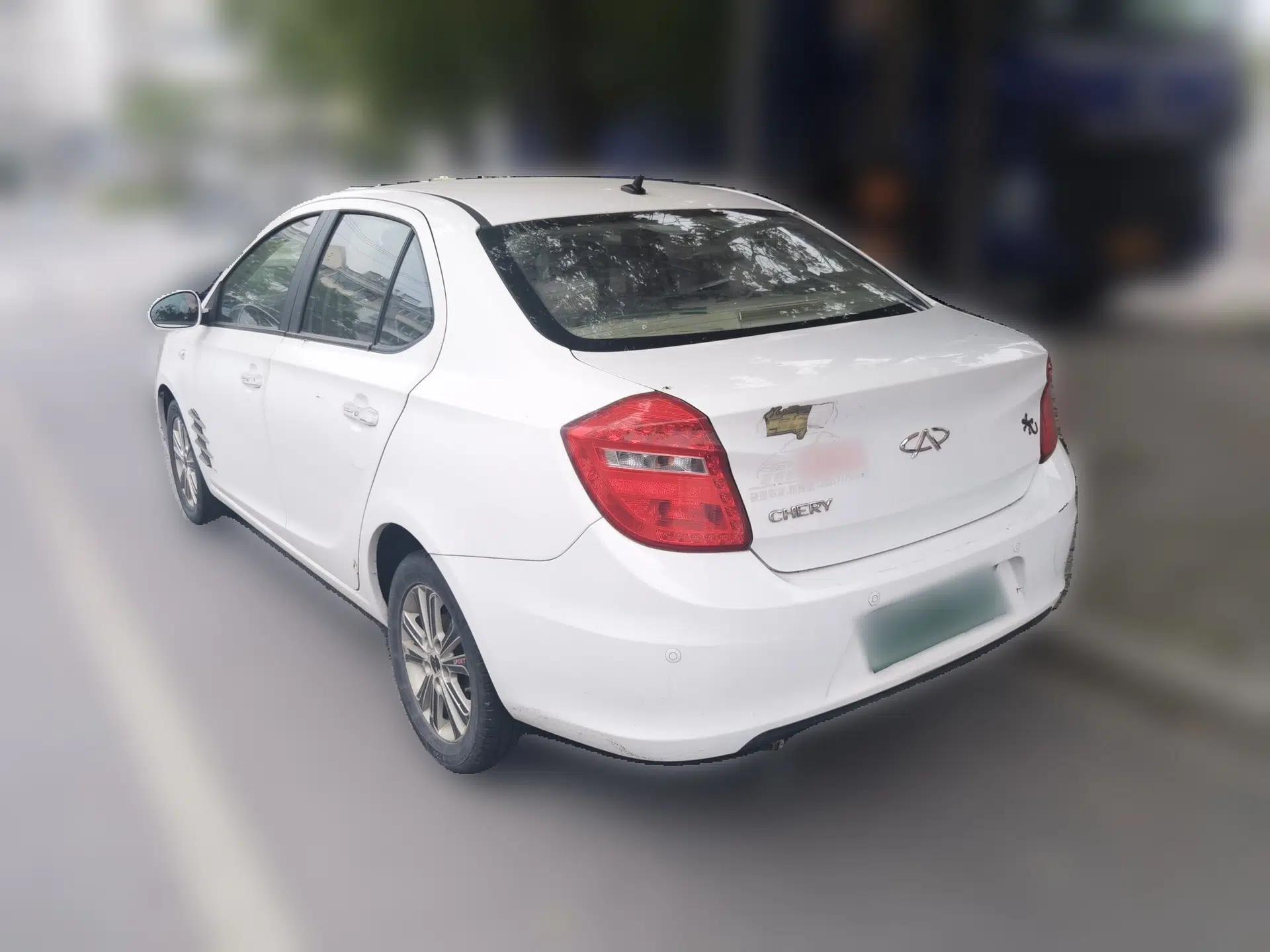 Chery E3 2013 1.5L Manual ZhiShang Model — миниатюра 4