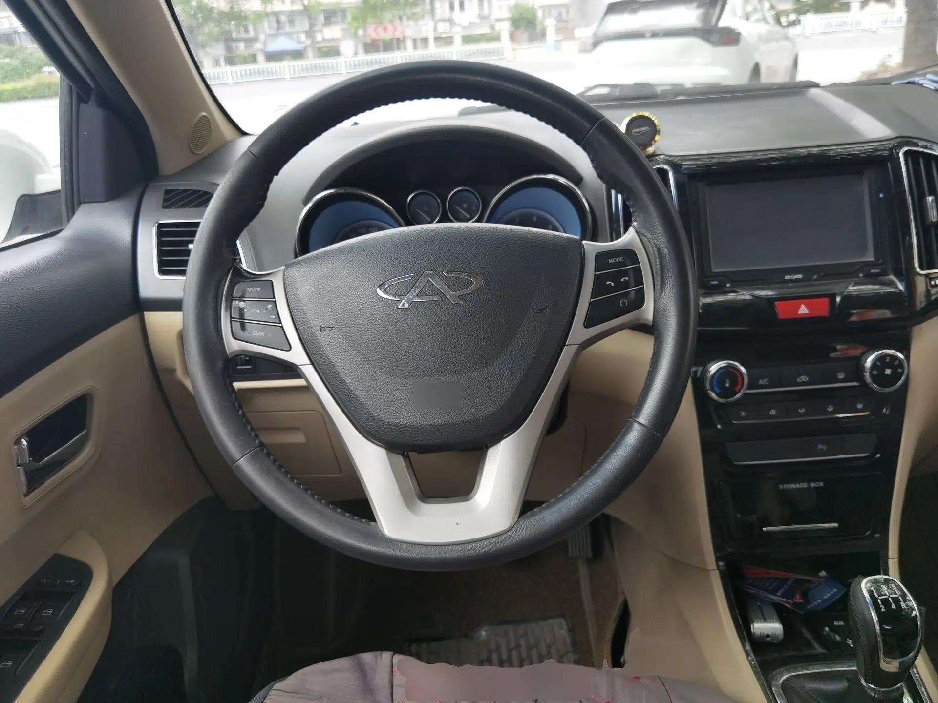 Chery E3 2013 1.5L Manual ZhiShang Model — миниатюра 10