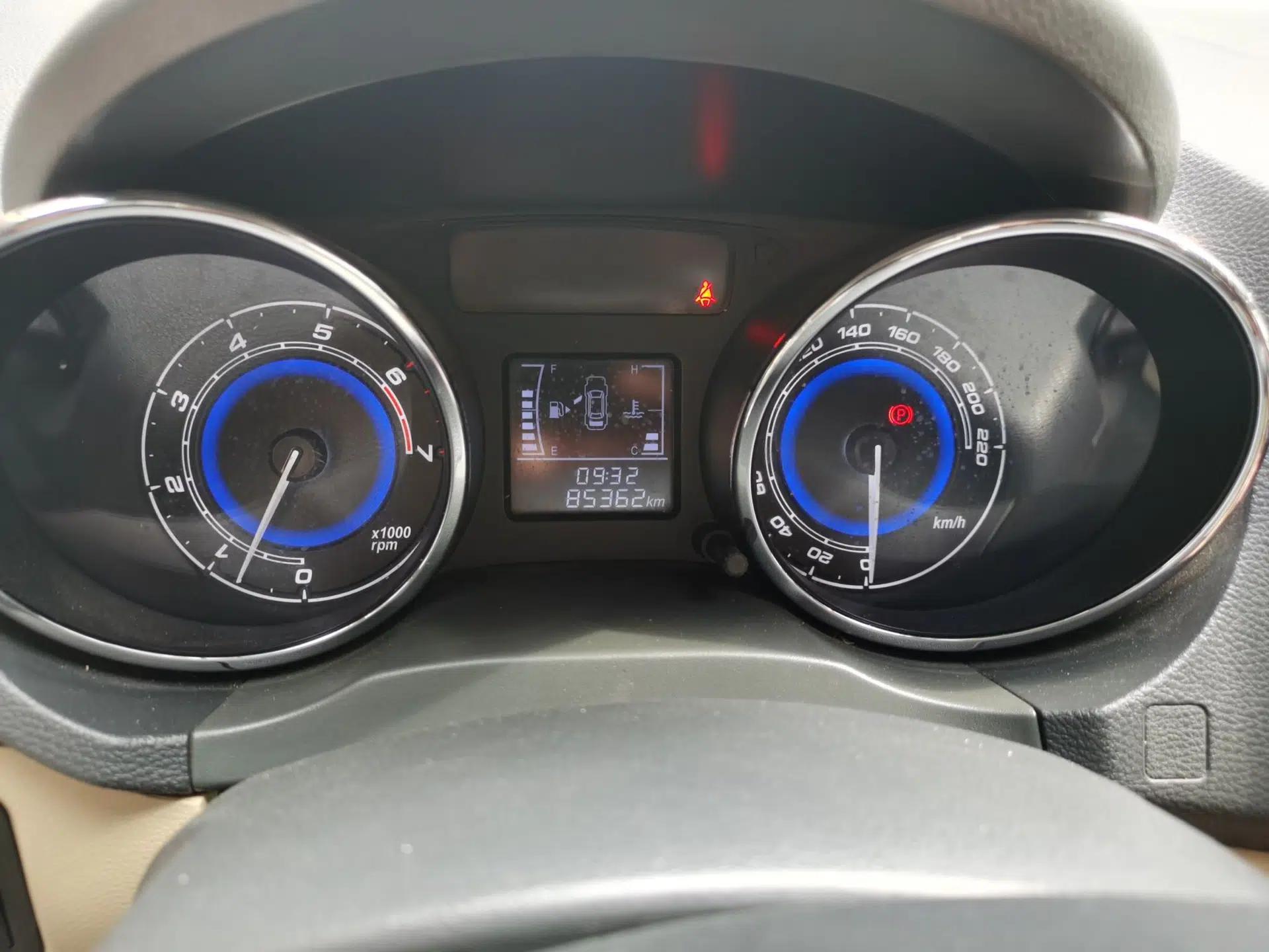Chery E3 2013 1.5L Manual Fashion Model — миниатюра 11