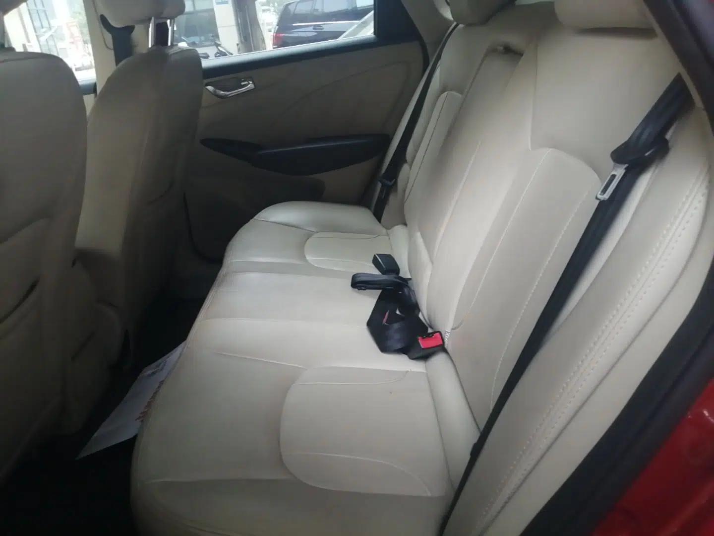 Chery Arrizo 7 2013 1.6L CVT ZhiShang Edition — миниатюра 20