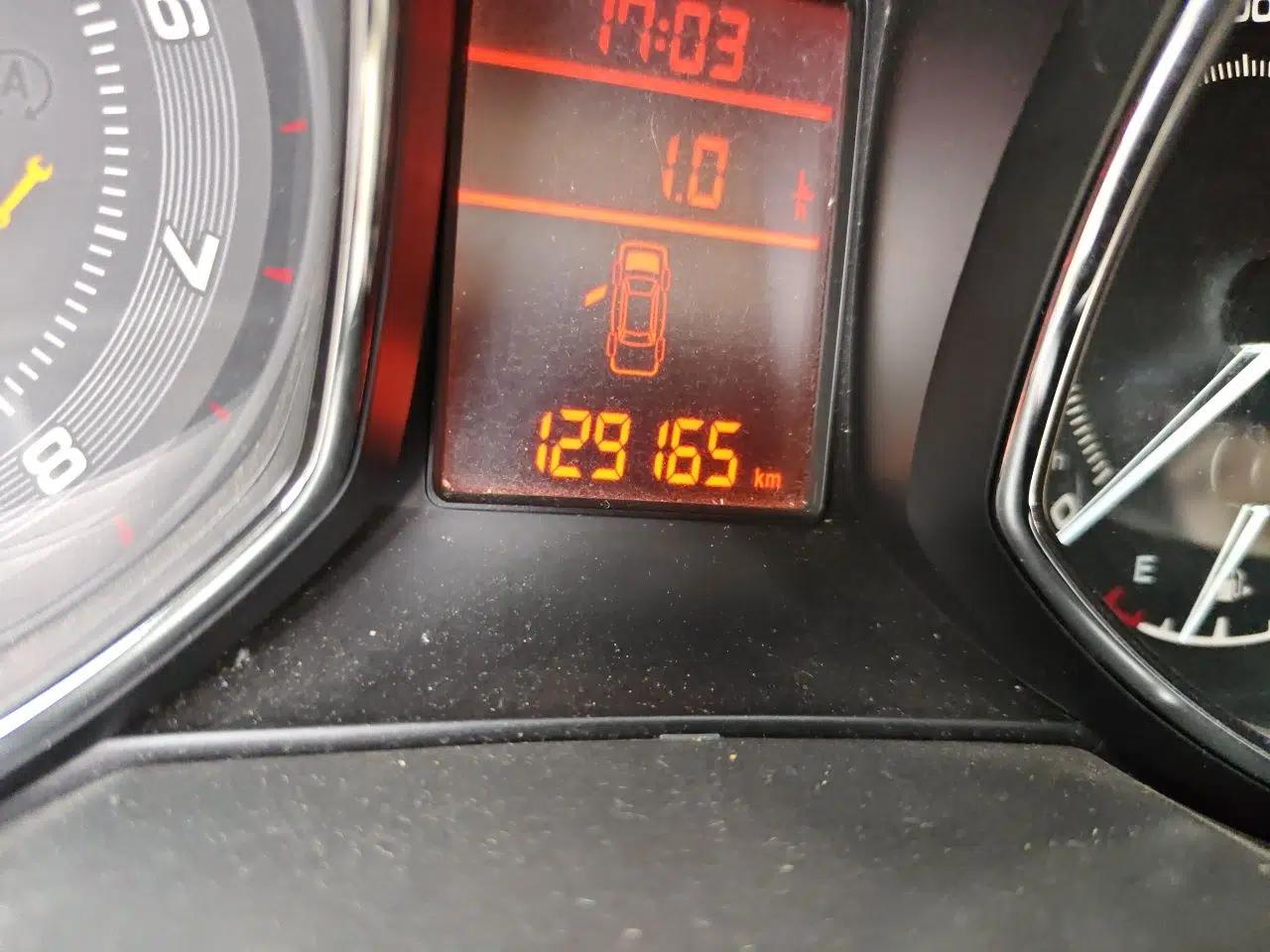 Chery Arrizo 7 2013 1.6L Manual Zhi Ling Edition — миниатюра 12