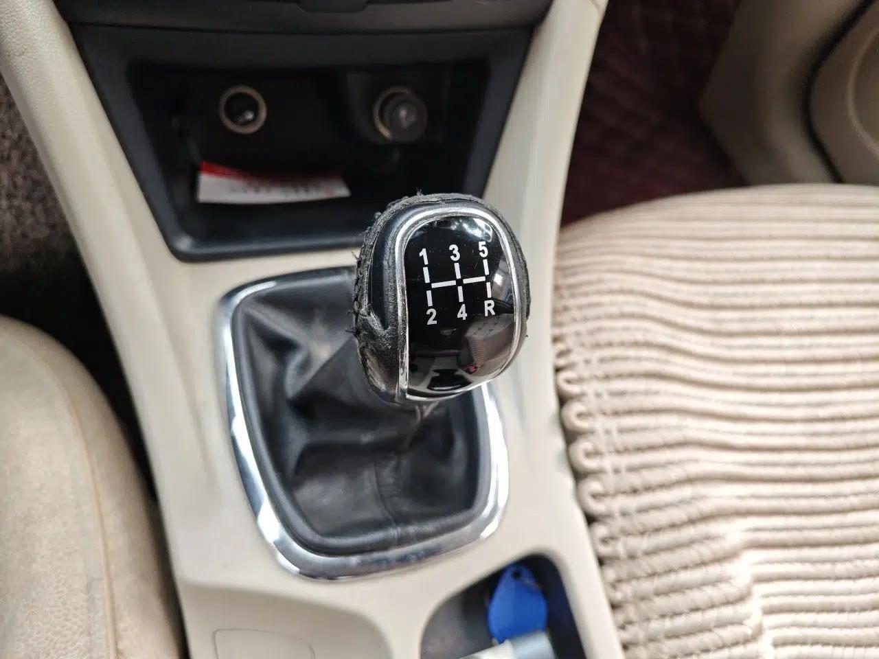 Chery Arrizo 7 2013 1.6L Manual Zhi Ling Edition — миниатюра 14