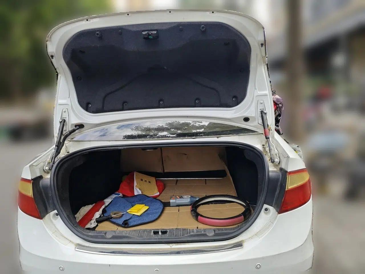 Chery Arrizo 7 2013 1.6L Manual Zhi Ling Edition — миниатюра 19