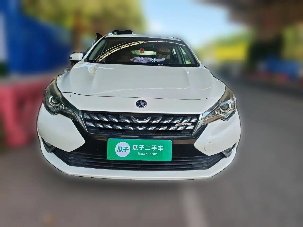 Venucia T90 2017 2.0L Manual ZhiShang Edition — миниатюра 2