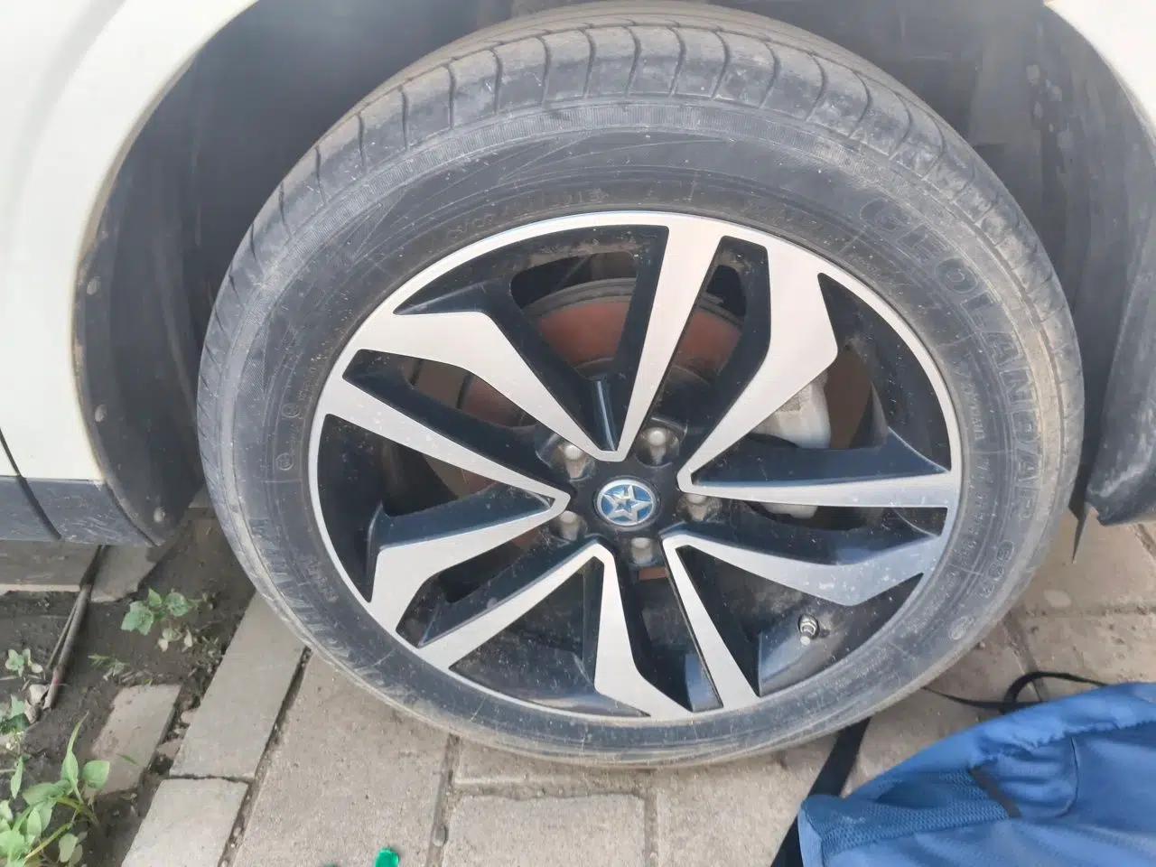Venucia T90 2018 2.0L CVT Smart Connect Luxury Edition China V Standard — миниатюра 8
