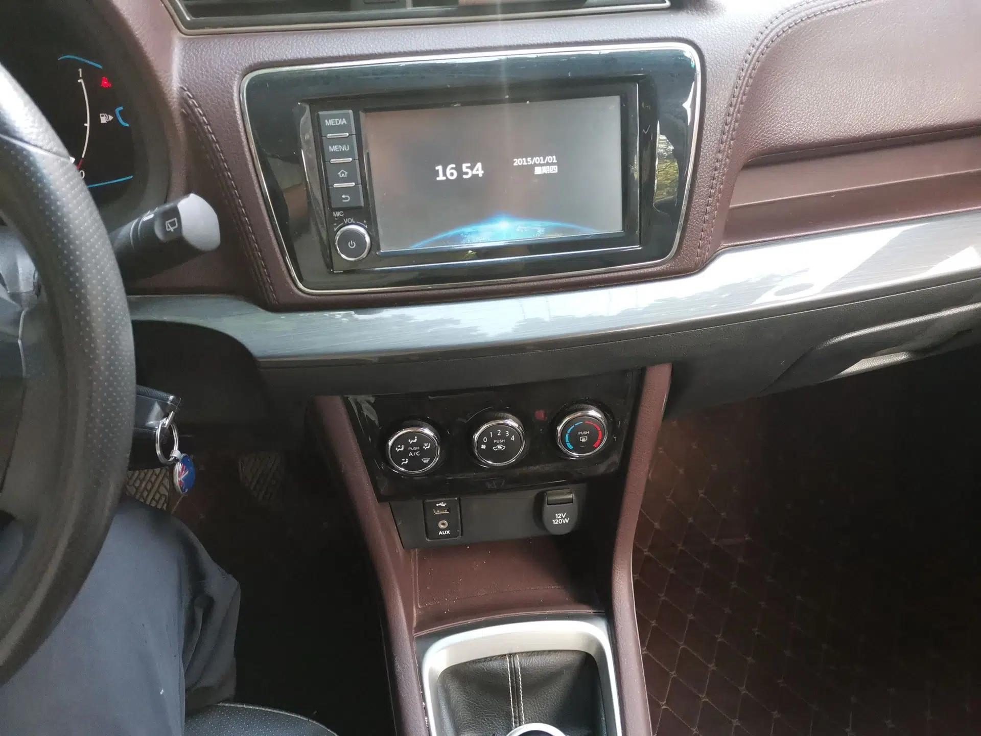 Venucia M50V 2017 1.5L XL Manual Comfort Edition — миниатюра 13