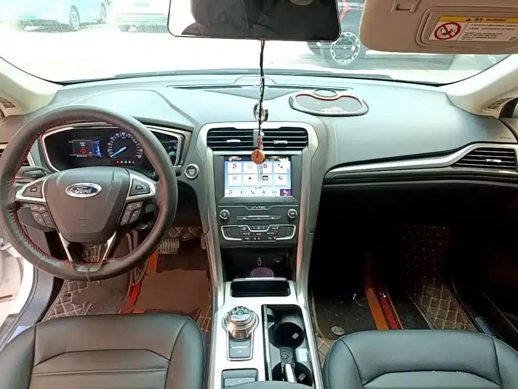 Mondeo PHEV 2018 2.0 PHEV Intelligent Control Fashion Model (National VI Emission Standard) — миниатюра 10