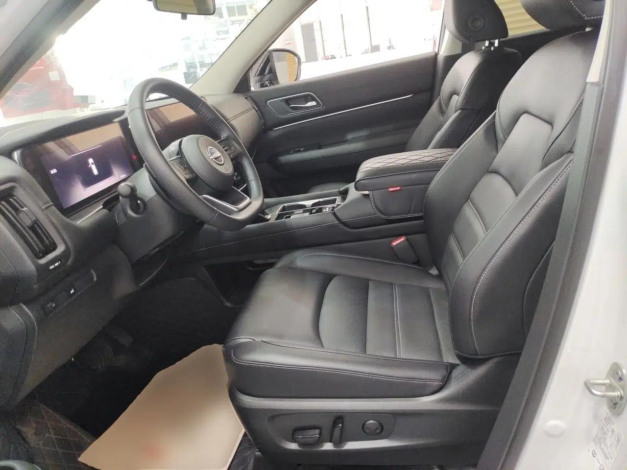 Nissan Pathfinder 2024 380 VC-TURBO Two-Wheel Drive Smart Enjoyment Edition 6 Seats — миниатюра 15