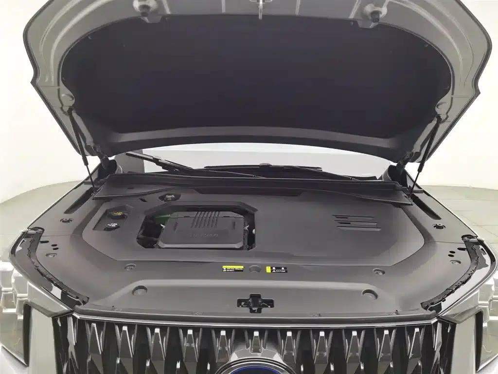 Trumpchi ES9 2024 PHEV 143km Max — миниатюра 6