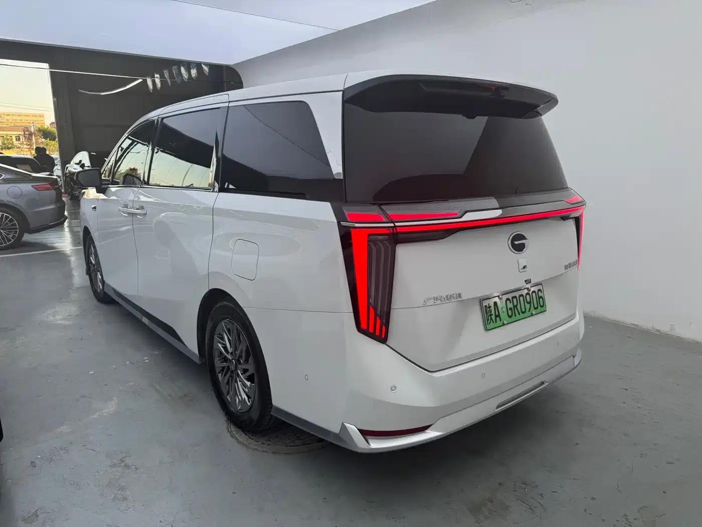 Trumpchi Aspiration M8 2025 Qiankun Series Ultra First Class — миниатюра 4