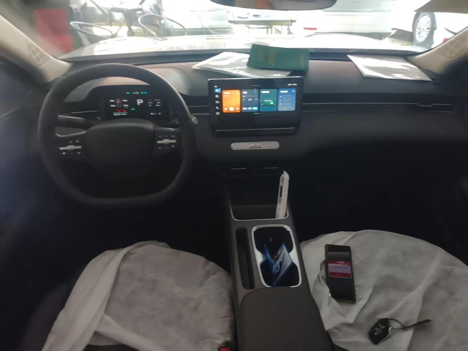 Roewe D6 2025 450 km Premium Edition — миниатюра 17