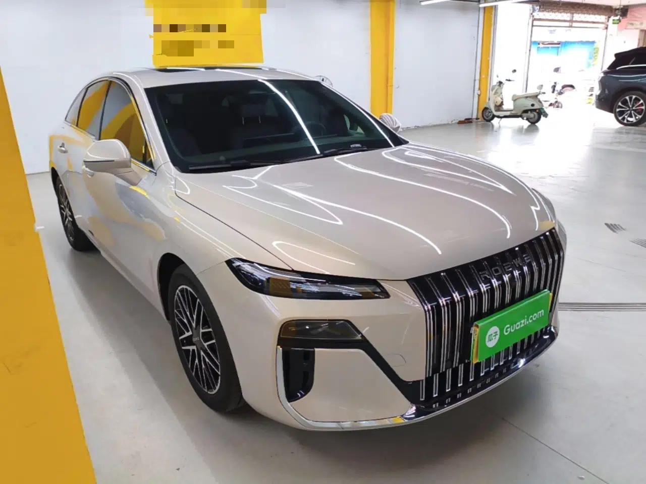 Roewe M7 DMH 2025 Model 160km Enjoyment Version — миниатюра 3