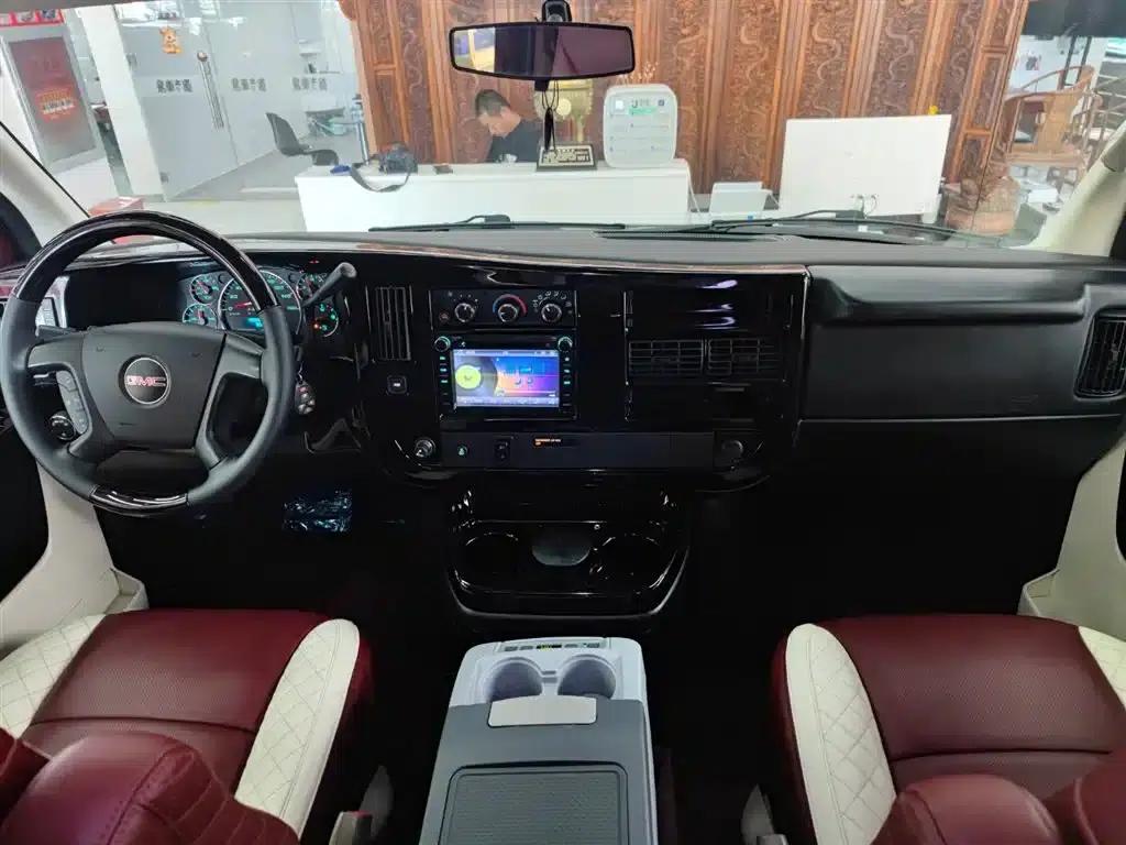 2014 SAVANA 5.3L AWD Leader Edition — миниатюра 19
