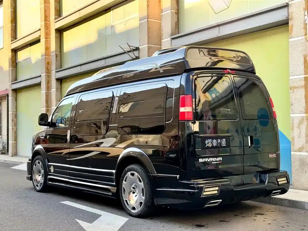 2014 SAVANA 5.3L AWD Leader Edition — миниатюра 3