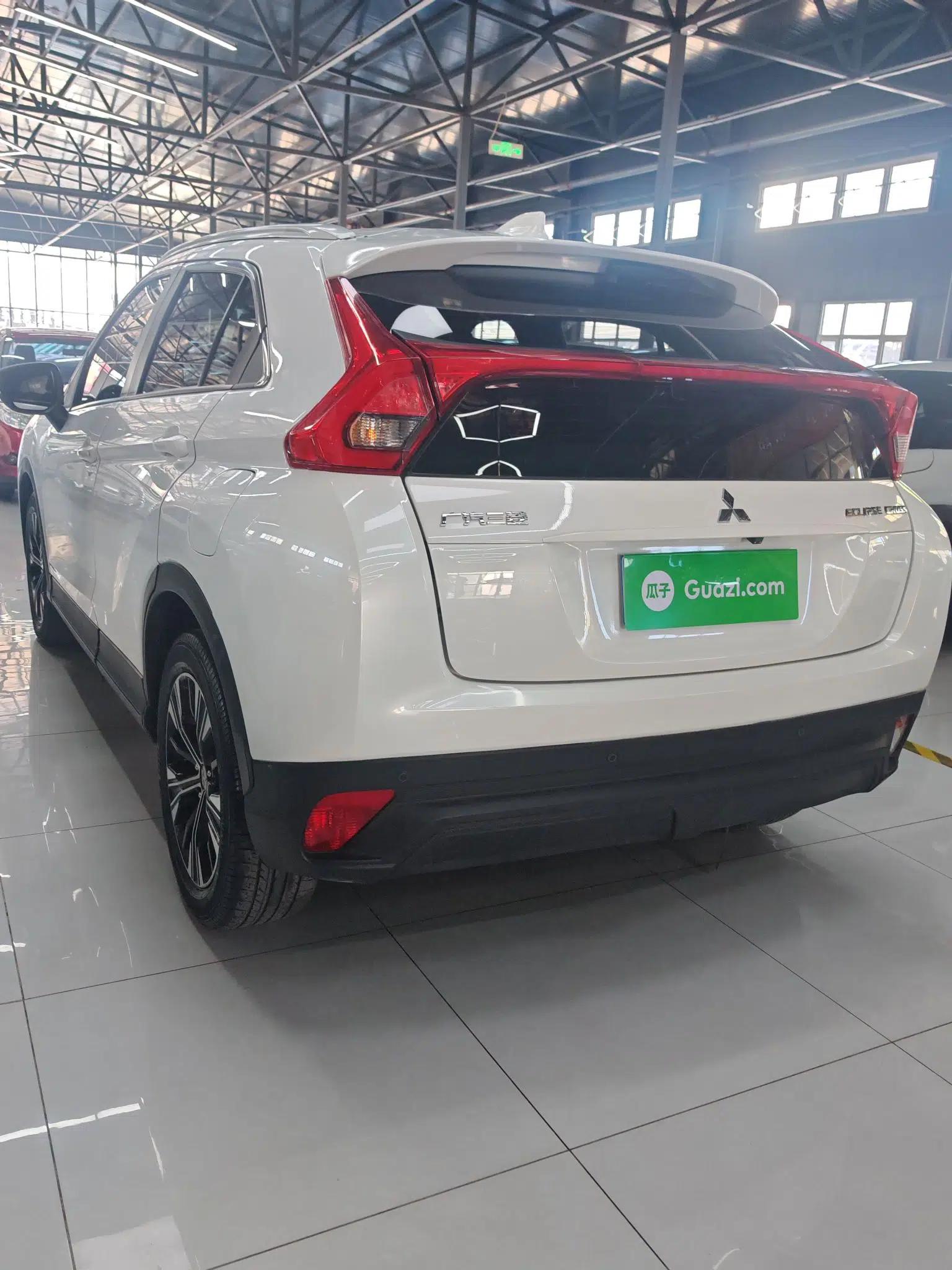 Mitsubishi Eclipse Cross 2018 1.5T CVT Two-Wheel Drive Dream Edition — миниатюра 3