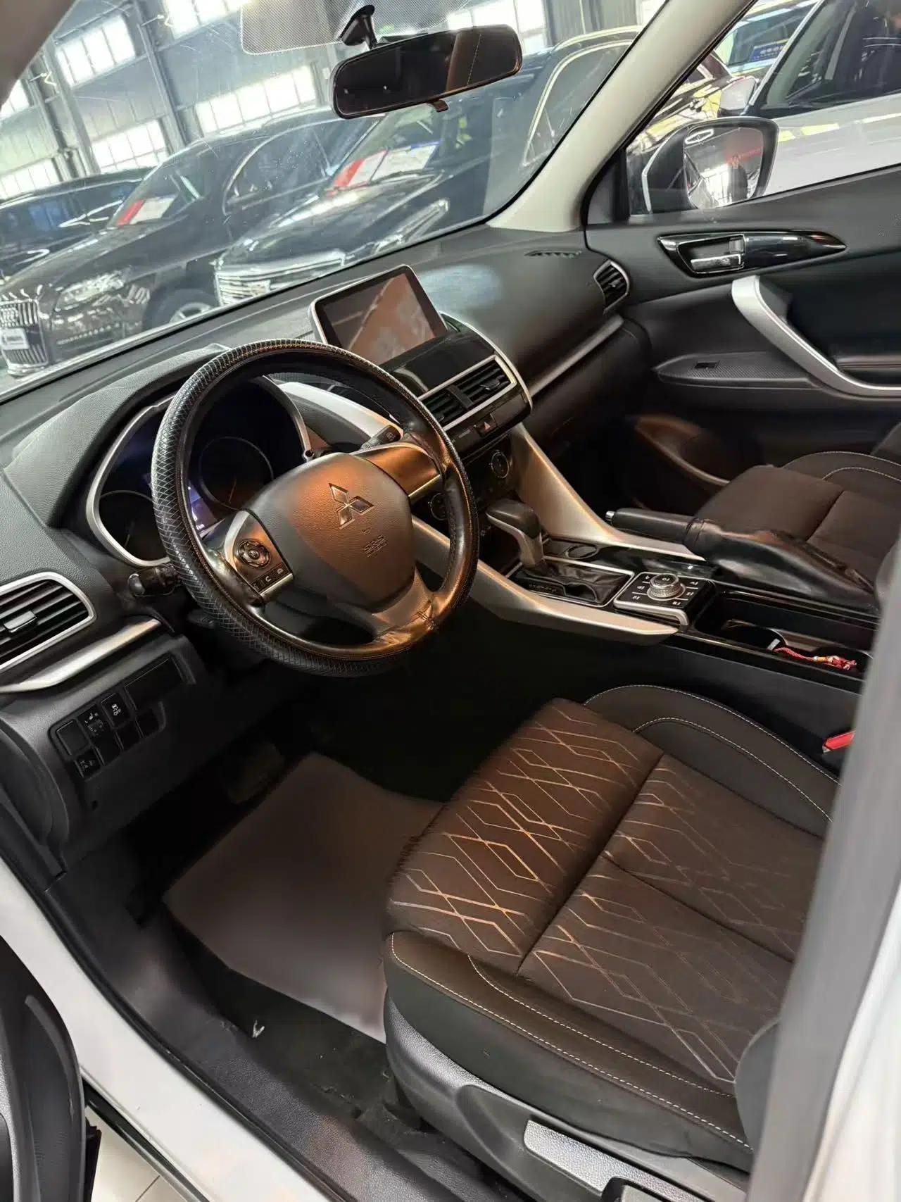 Mitsubishi Eclipse Cross 2018 1.5T CVT Two-Wheel Drive Dream Edition — миниатюра 9