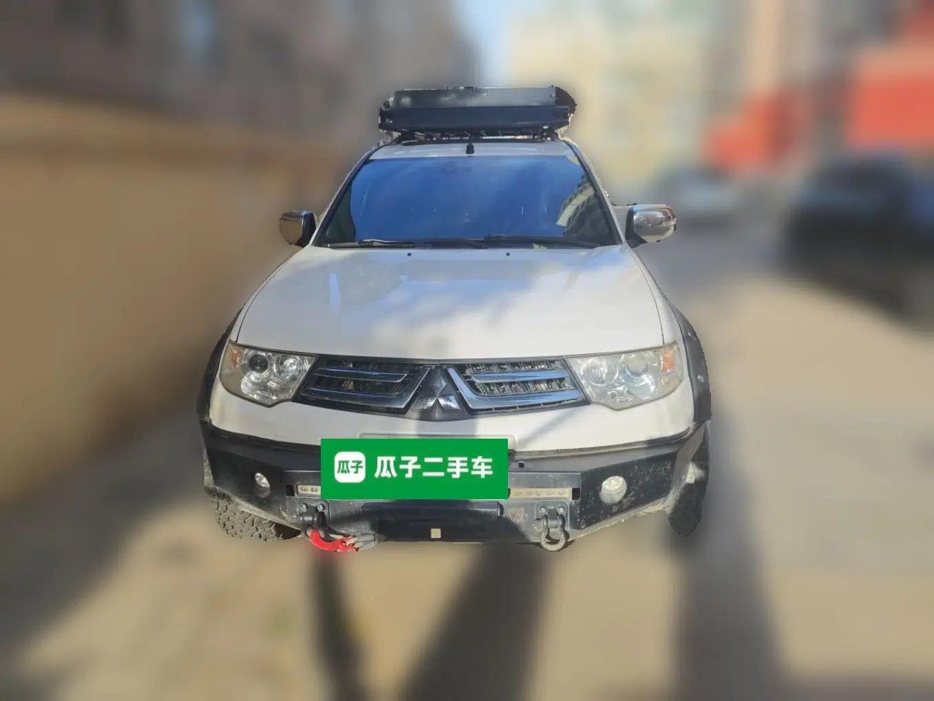 Mitsubishi Pajero Sport 2013 3.0L Automatic 4x4 Flagship Edition — миниатюра 2